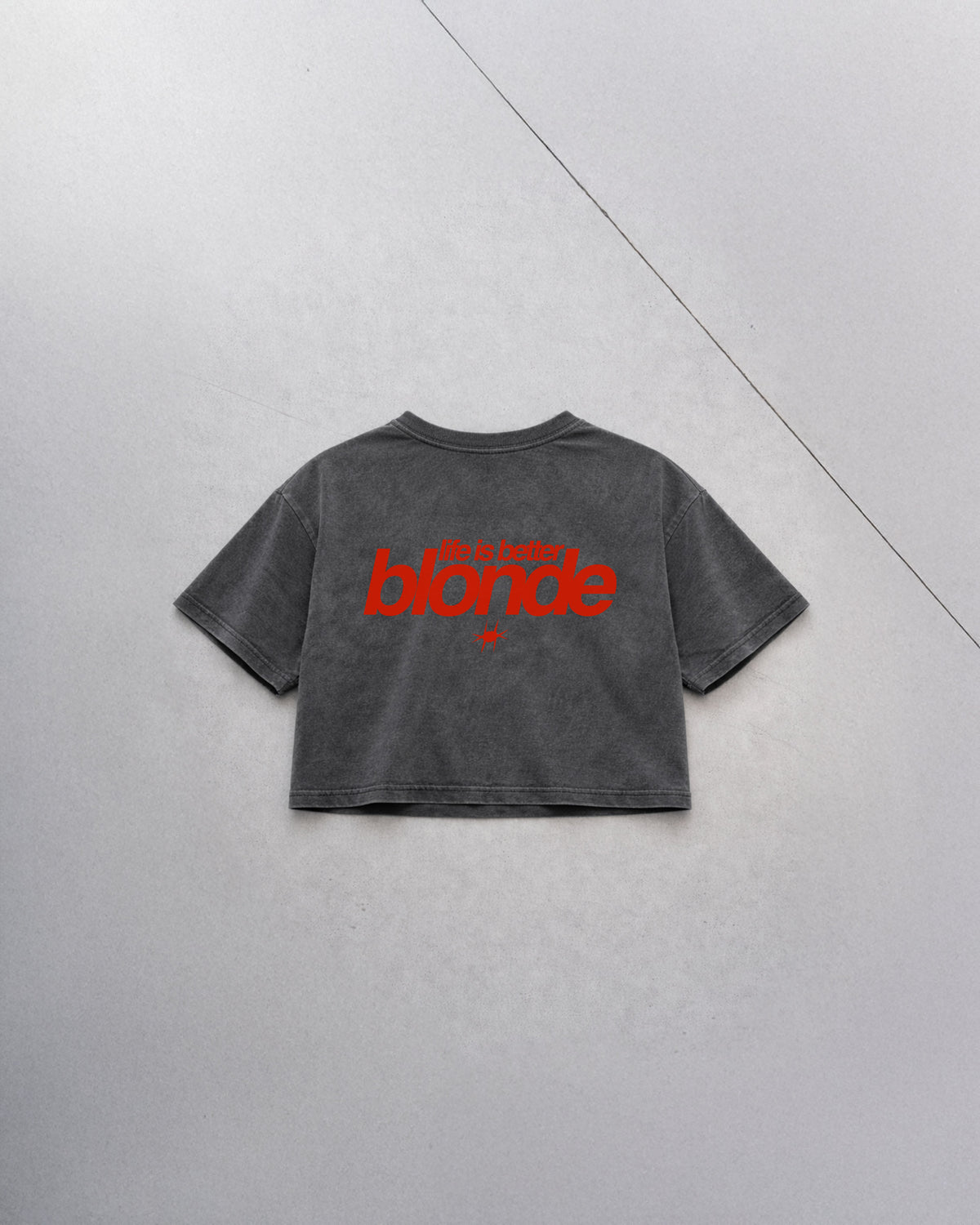 Cropped Tee - Life is better blonde