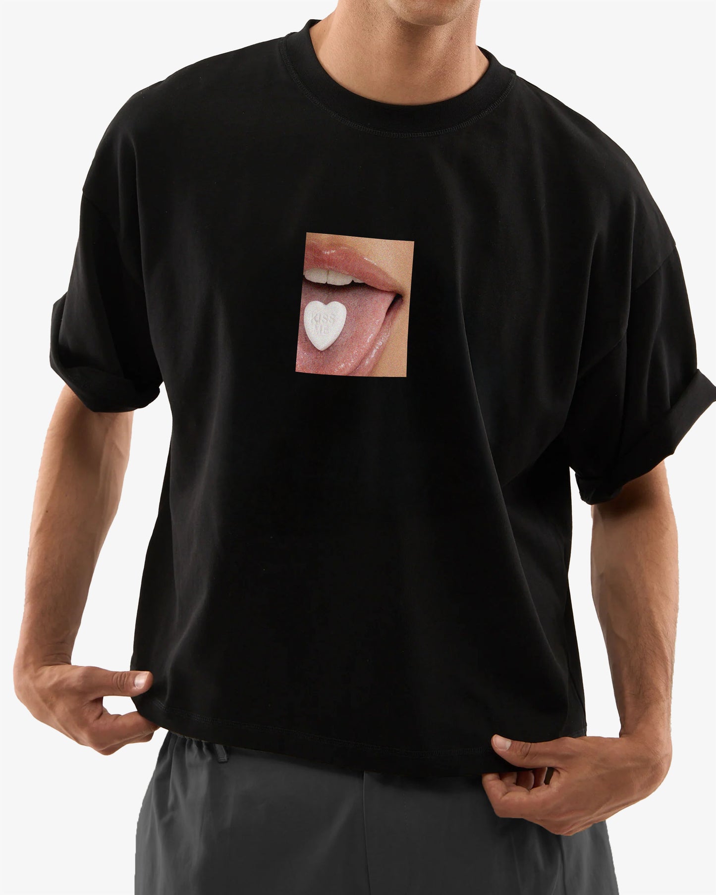 Heavy Oversized Tee - Kiss Me
