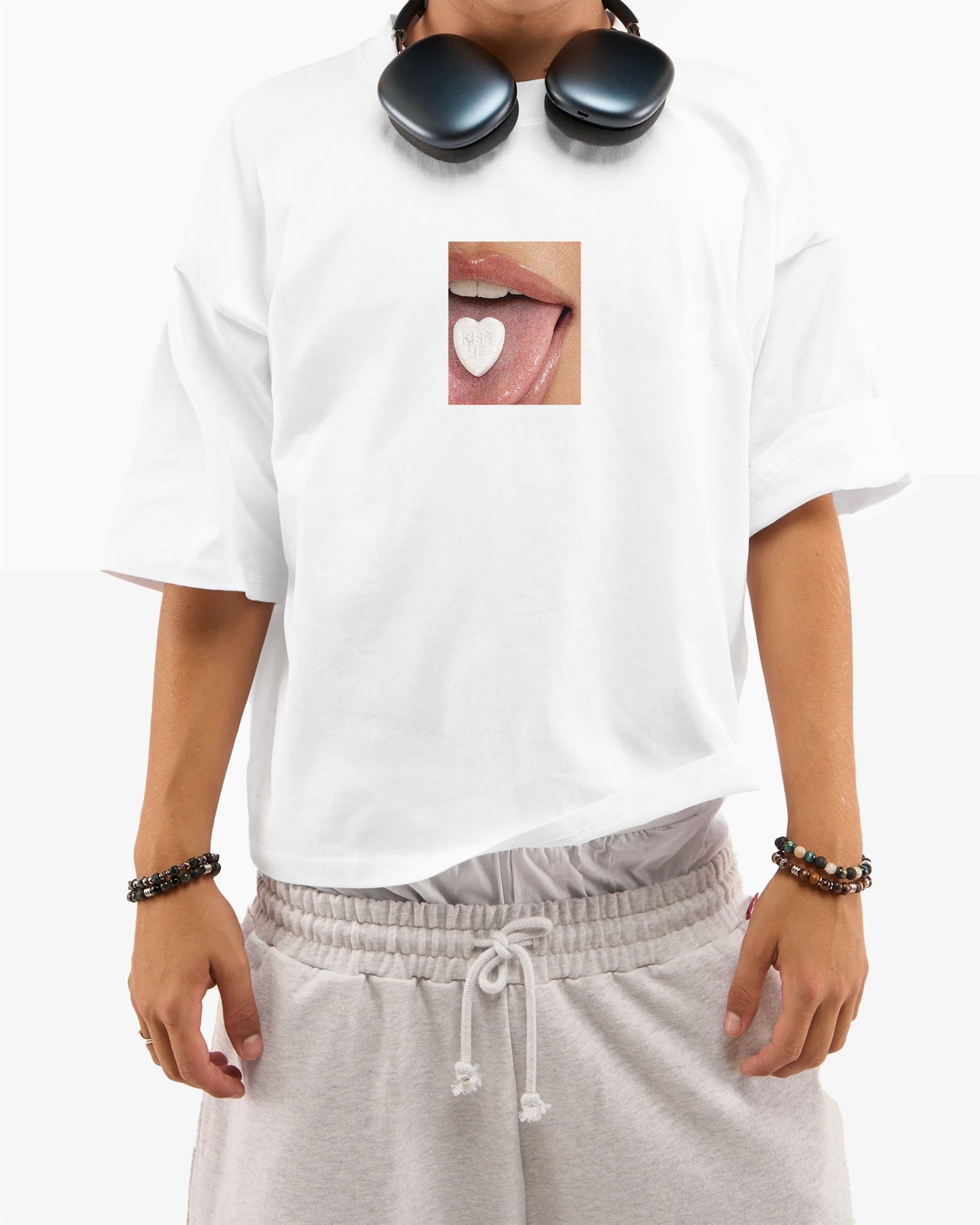 Heavy Oversized Tee - Kiss Me
