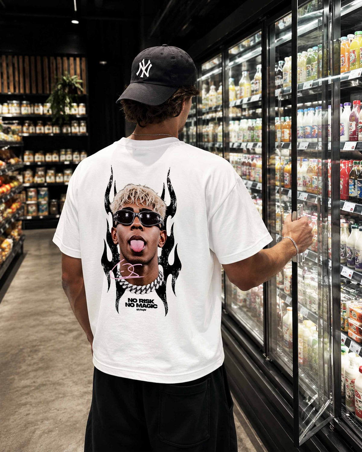 Heavy Oversized Tee - No Risk No Magic